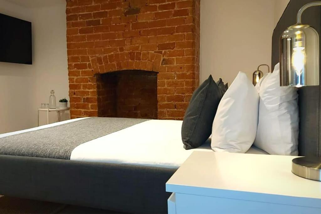 2 Bedroom City Centre Duplex Apt Preston  Bagian luar foto